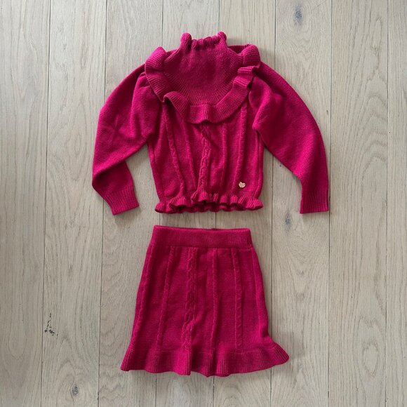 BCBG Girl's Holiday Set. Super Soft Sweater & Skirt Set. Size 4 - Picture 1 of 4